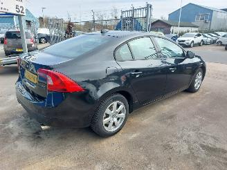 Volvo S-60 S60 II (FS) Sedan 1.6 T3 16V picture 6