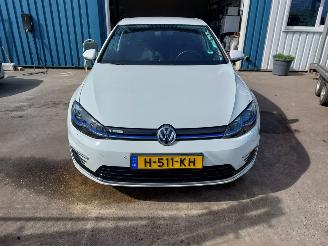 Volkswagen e-Golf Golf VII (AUA) Hatchback e-Golf picture 2