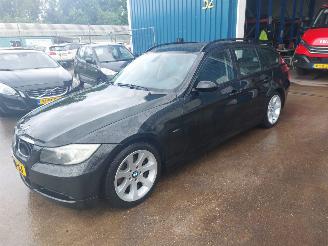 Auto incidentate BMW 3-serie 3 serie Touring (E91) Combi 318i 16V 2006/8
