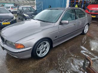 Coche accidentado BMW 5-serie 5 serie (E39) Sedan 523i 24V 1998/8