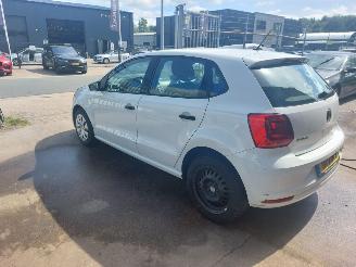 Volkswagen Polo Polo V (6R) Hatchback 1.4 TDI picture 4
