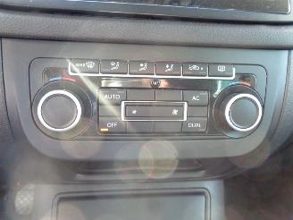 Volkswagen Tiguan (5N1/2) SUV 1.4 TSI 16V (CAVD) GERESERVEERD HARISTO picture 11