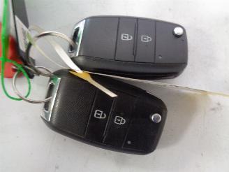 Kia Picanto (TA) Hatchback 1.0 12V (G3LA) [49kW] picture 17