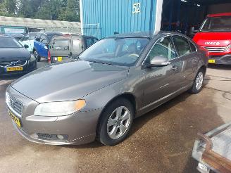 Damaged car Volvo S-80 S80 (AR/AS) Sedan 2.4 D 20V 2007/4