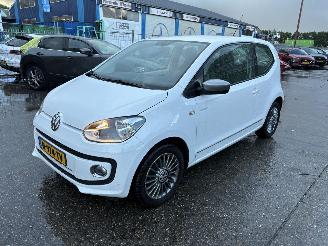 Coche accidentado Volkswagen Up! 1.0 44KW High Up Airco 2013/10