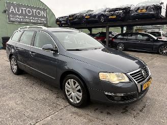 Schadeauto Volkswagen Passat 1.4 TSI 90KW Clima Navi Highline NAP 2009/1