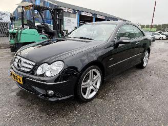 Voiture accidenté Mercedes CLK 200 K. 135KW Autom. Clima Navi Avantgarde NAP 2009/1