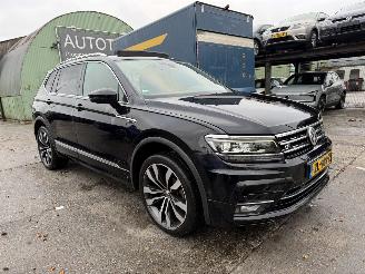 krockskadad bil auto Volkswagen Tiguan 1.5 TSI 110KW DSG R-Line Pano Clima Navi Allspace Led Xenon 7-Pers NAP 2019/7