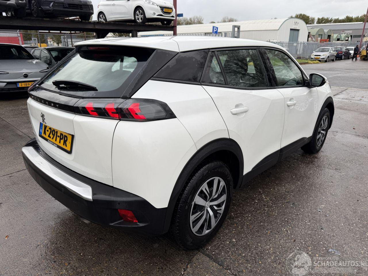 Peugeot 2008 1.2 75KW Clima Navi Led 360 view Active NAP