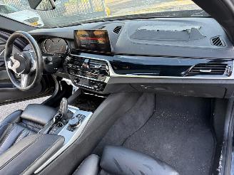 BMW 5-serie 540D Touring xDrive 235kW High Executive picture 13