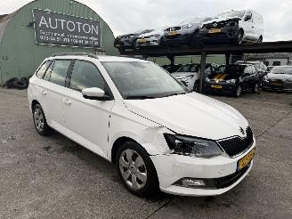 Damaged car Skoda Fabia 1.2 TSI 66KW Clima Led First Edition Ambition NAP 2015/6