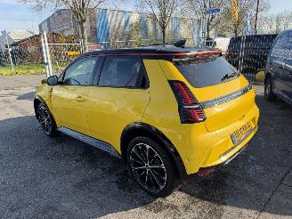 škoda osobní automobily Renault 5 52 kWh 110KW Comfort Range Iconic Cing Clima Navi 2025/4