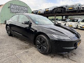 Vaurioauto  passenger cars Tesla Model 3 78 kWh Long Range 366KW AWD Pano Clima Navi NAP 2023/12