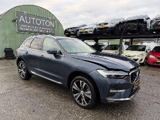 Unfallwagen Volvo Xc-60 2.0 B4 145KW Autom. Pano Clima Navi Hud Ultimate Bright NAP 2022/12