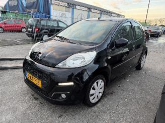  Peugeot 107 1.0 50KW Airco Led Active 5-Drs NAP 2013/4
