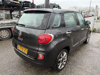 Fiat 500L 1.4-16V 70KW Lounge Clima Pano picture 3