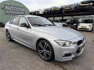 Coche accidentado BMW 3-serie 330E Autom. Clima Navi Schuifdak HUD 360Camera High Executive NAP 2016/12