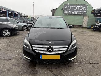 Mercedes B-klasse 200 CDI 100KW Autom. Navi Clima Leer Led Ambition picture 2