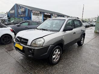 Auto incidentate Hyundai Tucson 2.0 104KW Airco Active NAP 2005/4