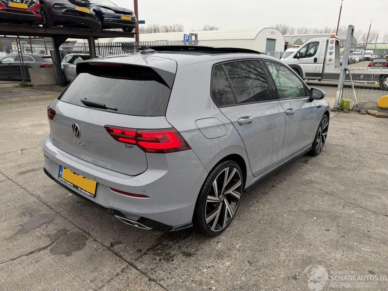 Volkswagen Golf 1.5 TSI 96KW R-Line Pano Clima Navi