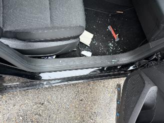 Renault Clio 1.0 TCE 74KW Clima Led Zen 5-Drs NAP picture 11