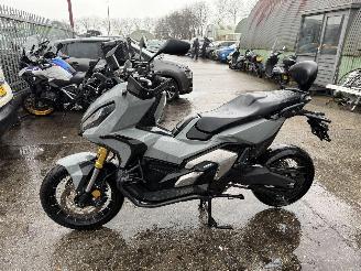 dommages motocyclettes  Honda Overige 750 X-ADV 43KW Nardo Gray 2022/3