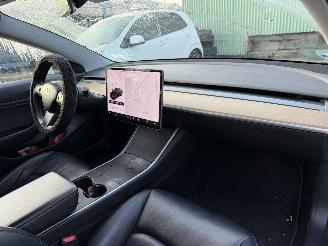 Tesla Model 3 75 kWh Long Range 258KW AWD Pano Clima Navi NAP picture 15