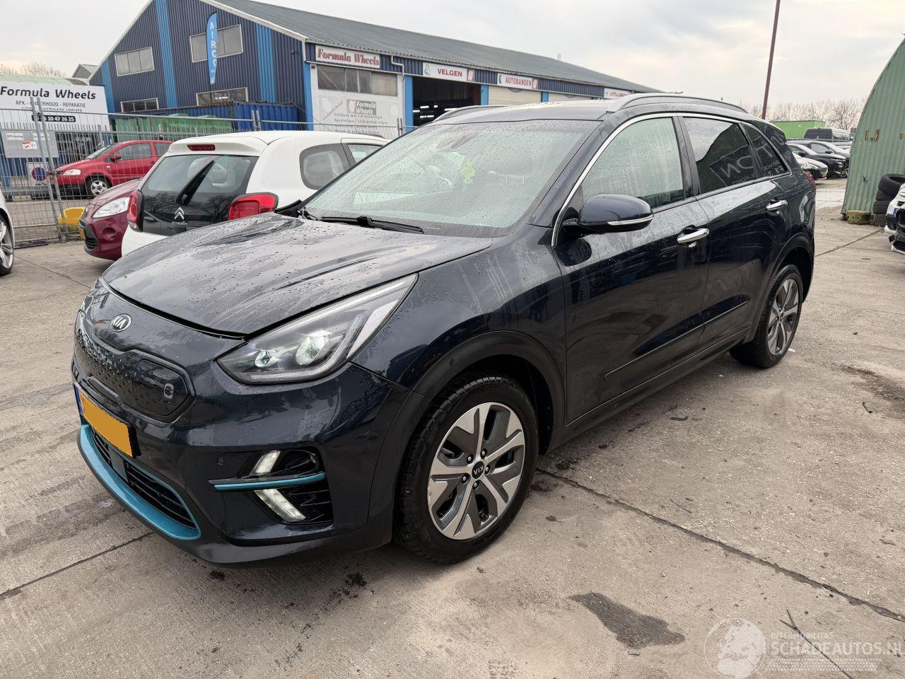 Kia e-Niro 64 kWh 150KW Autom. Clima Navi Led Xenon ExecutiveLine