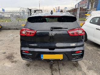 Kia e-Niro 64 kWh 150KW Autom. Clima Navi Led Xenon ExecutiveLine picture 4