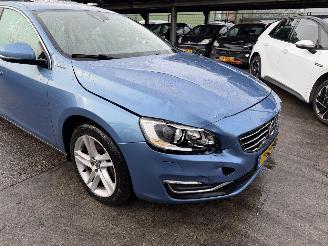 Volvo V-60 2.4 D6 AWD PHEV 158KW Autom. Schuifdak Clima Navi Led NAP picture 19