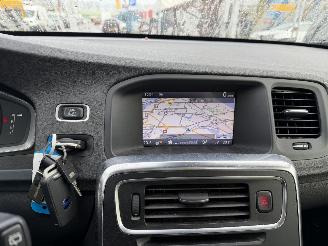 Volvo V-60 2.4 D6 AWD PHEV 158KW Autom. Schuifdak Clima Navi Led NAP picture 7