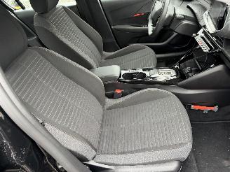 Peugeot e-208 50 kWh 100KW Autom. Clima Navi Led Active Pack NAP picture 7