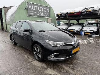 Unfallwagen Toyota Auris Touring Sports 1.8 Hybrid 73KW Pano Clima Navi Executive 2018/8