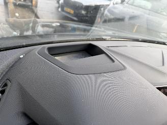 BMW 2-serie 220D X-Drive 140KW Autom. Pano Gran Coupe Clima Navi Led High Executive Edition picture 19