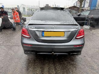 Mercedes E-klasse 63 AMG S 612PK 4MATIC Pano HUD Clima Navi Premium Plus Keramic picture 4