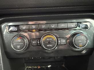 Volkswagen Tiguan 1.4 TSI 92KW Clima Navi Camera Vitrual Dash Business R picture 16