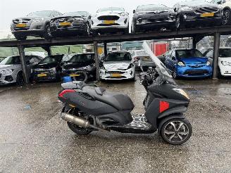 Schade motor Peugeot Metropolis 400 RS 26KW Automaat 2018/5
