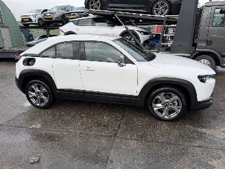 Mazda MX-30 36 kWh 107KW e-Skyactiv Comfort Clima Navi Led HUD NAP picture 4