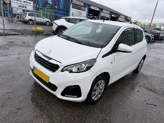 Peugeot 108 1.0 e-VTI 53KW Airco Led 5-Drs Active NAP picture 5