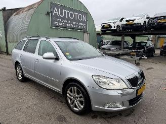  Skoda Octavia 1.6 TDI 77KW Clima Navi Xenon Elegance 2012/7