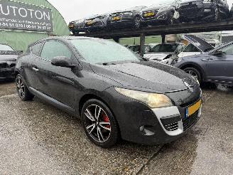 krockskadad bil auto Renault Mégane Coupe 2.0 TCE 132KW Xenon Clima Navi Pano Privilege NAP 2009/11