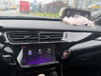 Citroën DS3 1.2 60KW So Chic Clima Led NAP picture 10