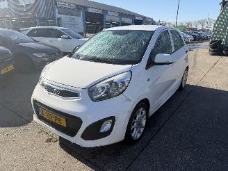 Unfallwagen Kia Picanto 1.0 CVVT 51KW Led Airco 5-Deurs 2012/1