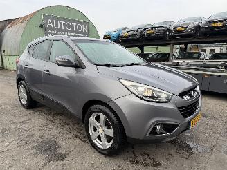 skadebil auto Hyundai Ix35 2.0 Autom. 122KW Clima Navi Led Camera Business Edition NAP 2015/3