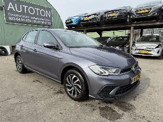 Schadeauto Volkswagen Polo 1.0 TSI 70KW Airco Life Led 5-Drs NAP 2021/12