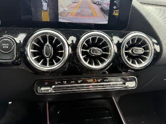 Mercedes EQA 67 kWh 140KW AMG solution Business Sfeerverlichting Clima Navi Camera NAP picture 15