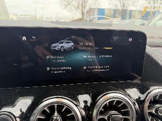 Mercedes EQA 67 kWh 140KW AMG solution Business Sfeerverlichting Clima Navi Camera NAP picture 13
