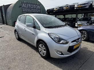 Vaurioauto  passenger cars Hyundai Ix20 1.6i 92KW Airco i-Motion NAP 2011/4