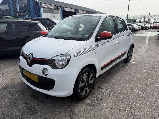 Unfallwagen Renault Twingo 1.0 SCE 52KW Airco Led Collection NAP 2015/7