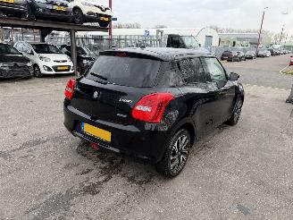 skadebil auto Suzuki Swift 1.2 61KW Autom. Smart Hybrid Led Xenon Navi Clima 2021/3